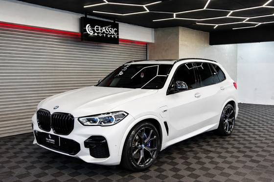 BMW X5 3.0 I6 TURBO HÍBRIDO XDRIVE45E M SPORT AUTOMÁTICO BMW X5 3.0 I6 TURBO HÍBRIDO XDRIVE45E M SPORT AUTOMÁTICO